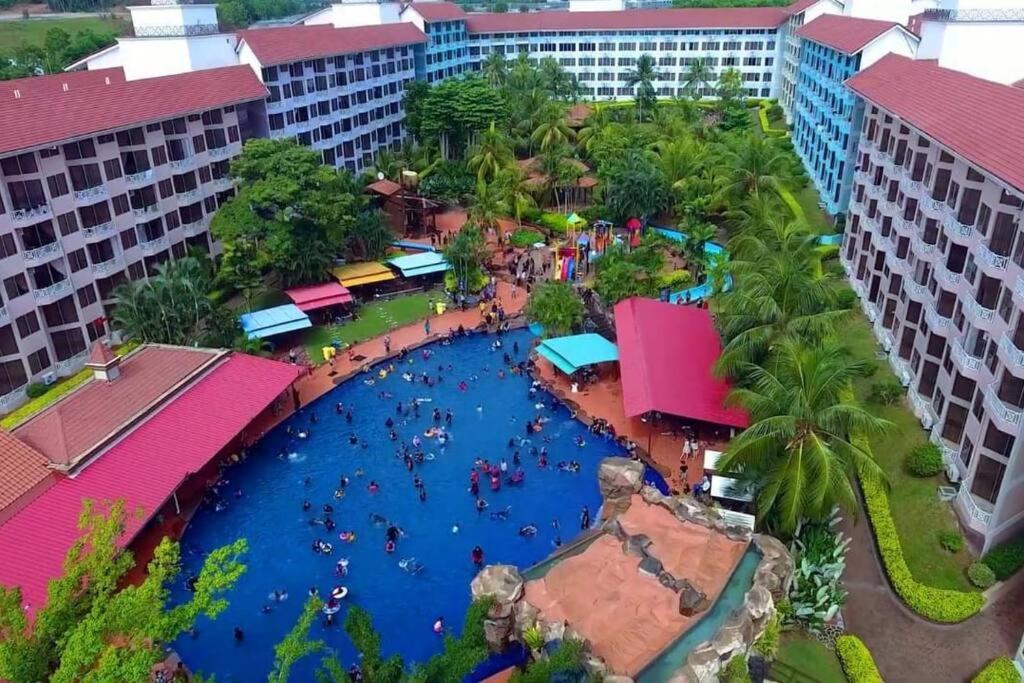 Lotus Desaru Beach Resort, 2 Bdrms, W/Splash Park Bandar Penawar Exterior foto